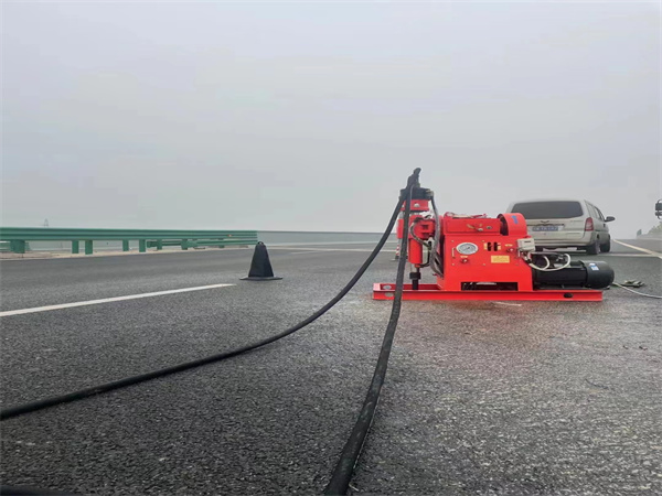 会昌马路路基路面开裂下沉注浆加固灌浆